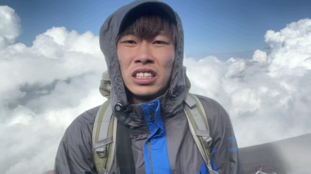 こまち👀の配信のサムネイル画像