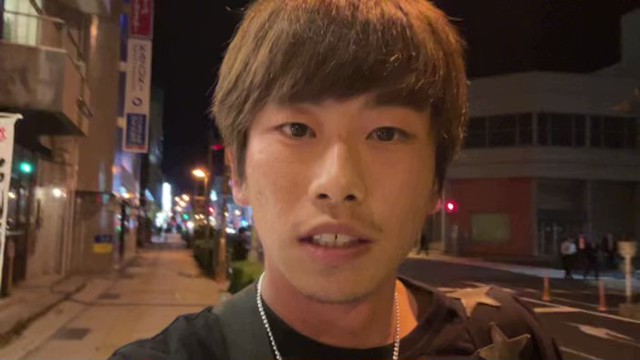 こまち👀の配信のサムネイル画像