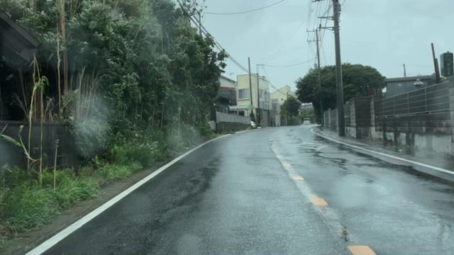 こまい！！！の配信のサムネイル画像