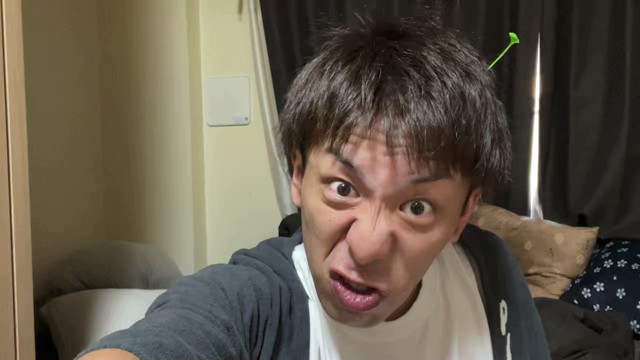 こまい！！！の配信のサムネイル画像