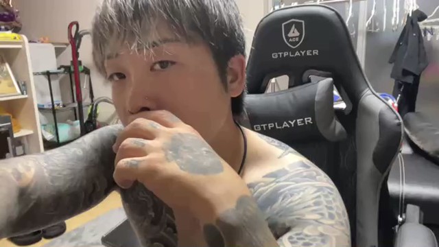 はちさん 正義のアウトローの配信のサムネイル画像