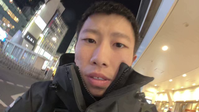 こまち👀の配信のサムネイル画像
