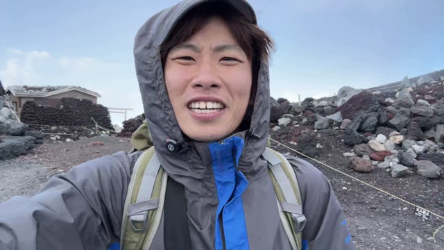 こまち👀の配信のサムネイル画像