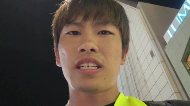 こまち👀の配信のサムネイル画像