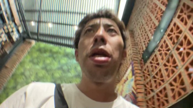 こまい！！！の配信のサムネイル画像