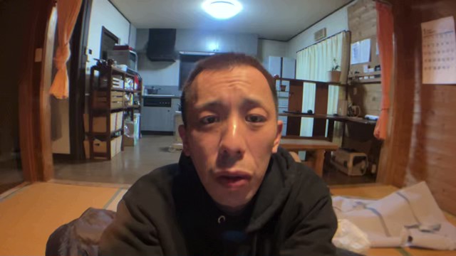 こまい！！！の配信のサムネイル画像