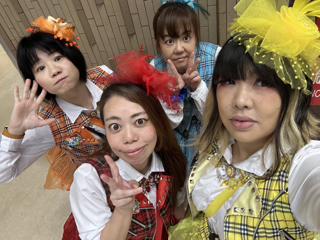 毎日22時から配信してます！