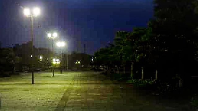 今夜、大阪府・某市・某公園にて心霊配信します！