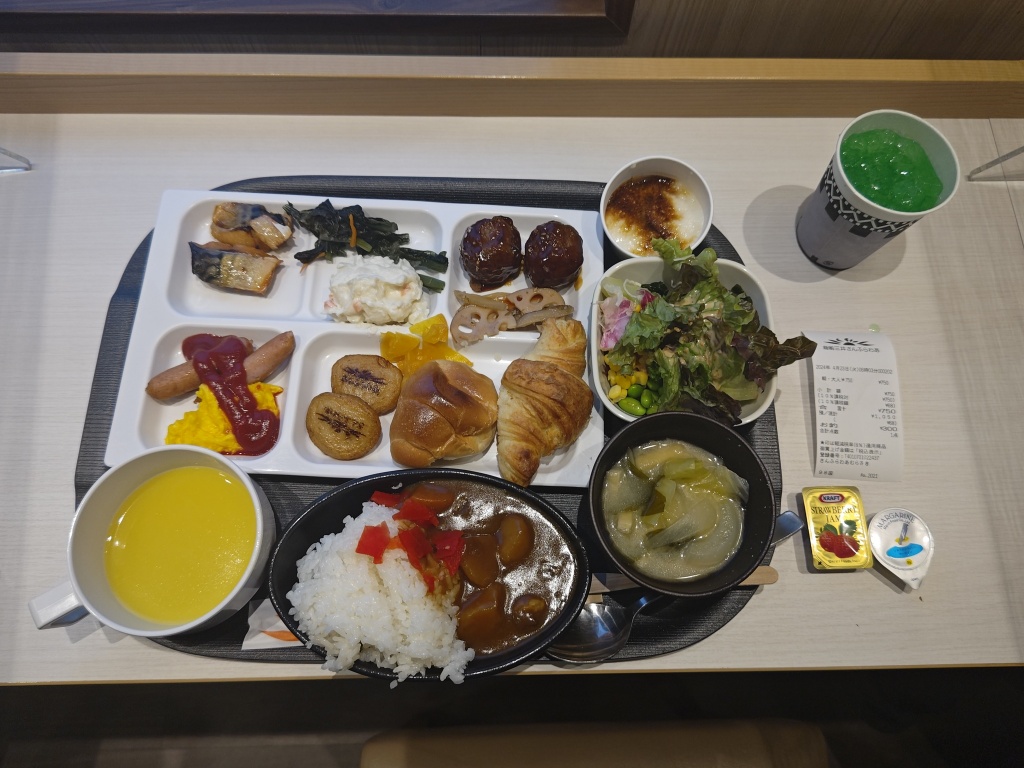フェリーでの朝食バイキング（税込７５０円）コスパ良