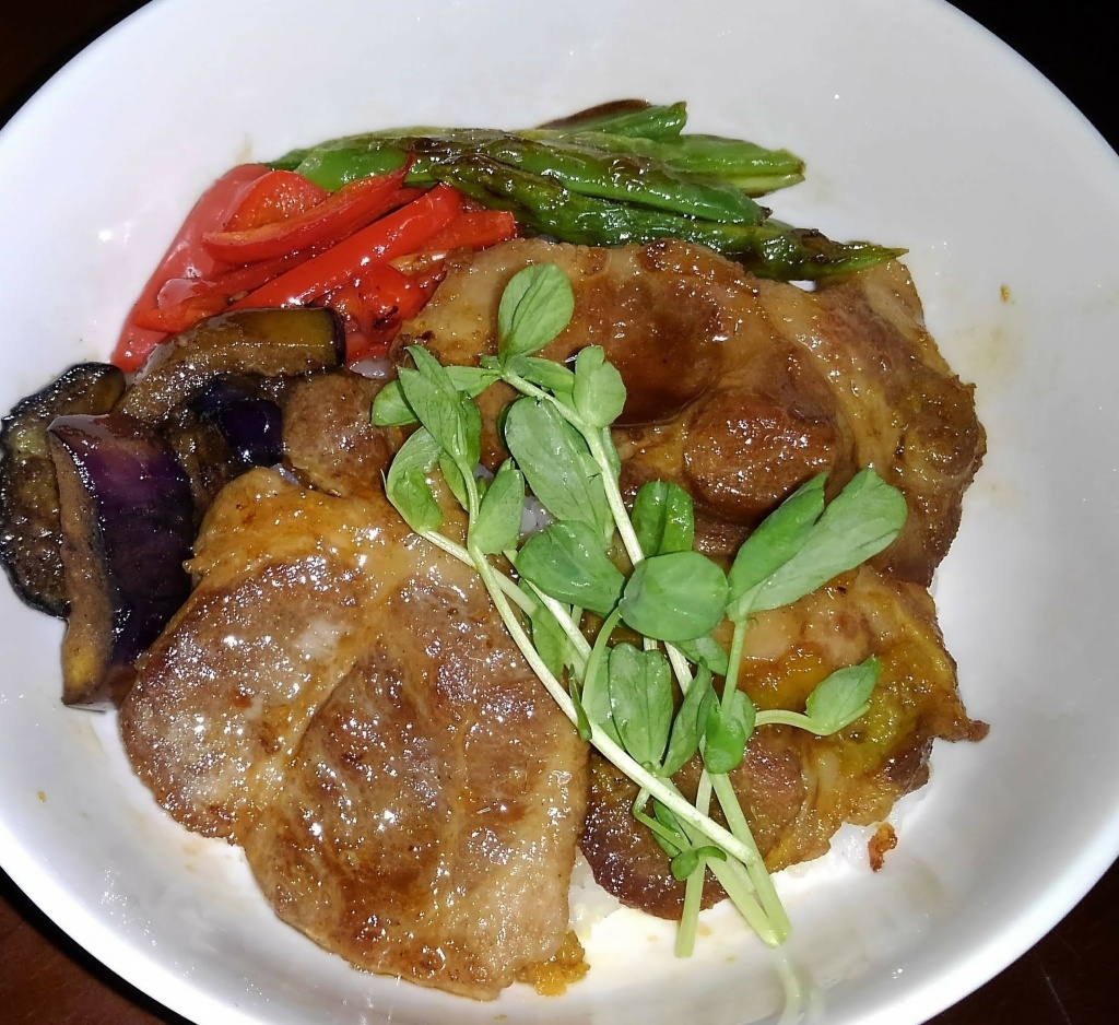 佳代食堂🌻豚肉の味噌焼き