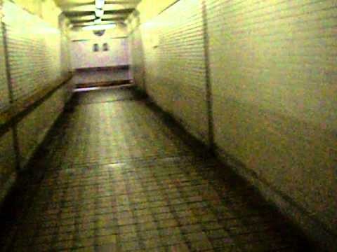 心霊配信します。場所は南富山駅地下道です。地下道の