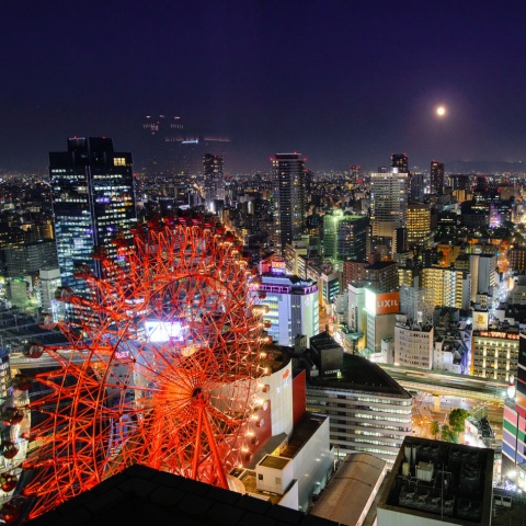 明日、1月4日、大阪の繁華街をぶらぶら予定です^_−☆も