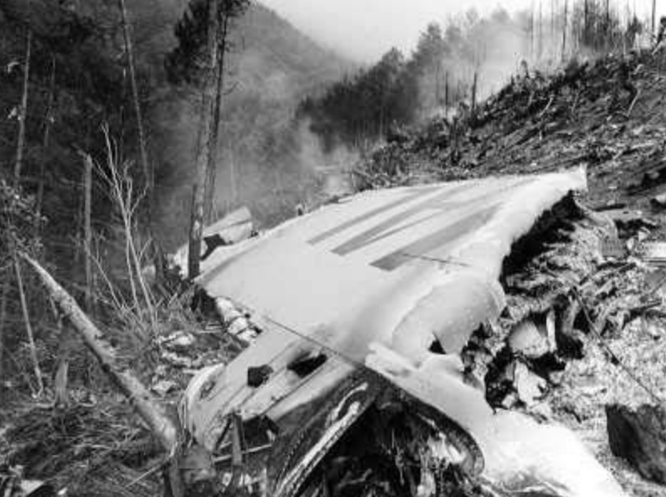 日航ジャンボ機墜落事故の真実