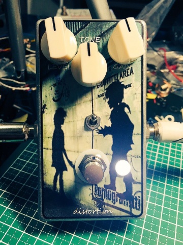 製作していた例のディストーションがついに完成しまし