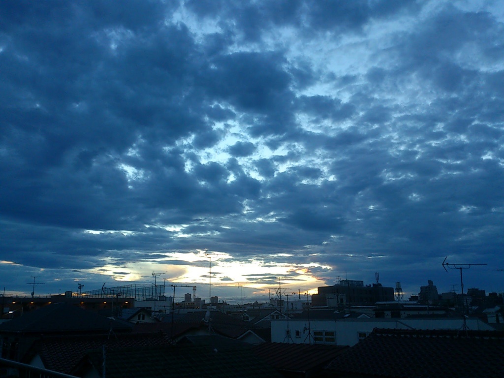 　今日も西蒲田の日没は美しいです。