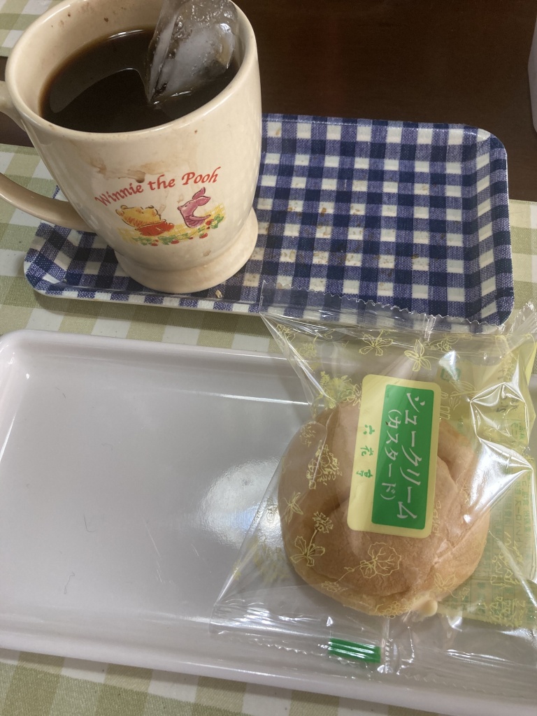 昼下がりのコーヒーブレイク(✌🏻️'ω'✌🏻️)
