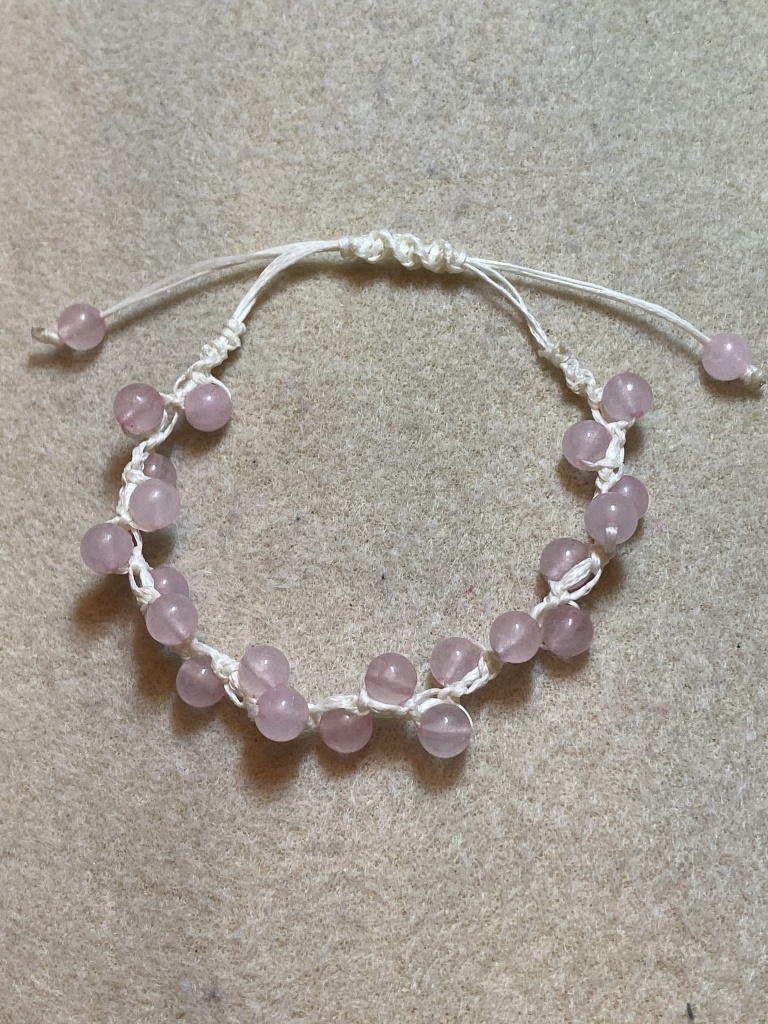 Rose quartzのspiral bracelet！