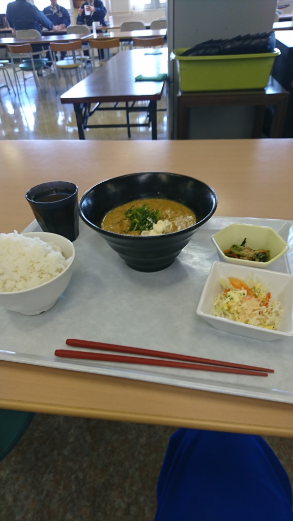 昼飯(・u ・)ŧ‹”ŧ‹”