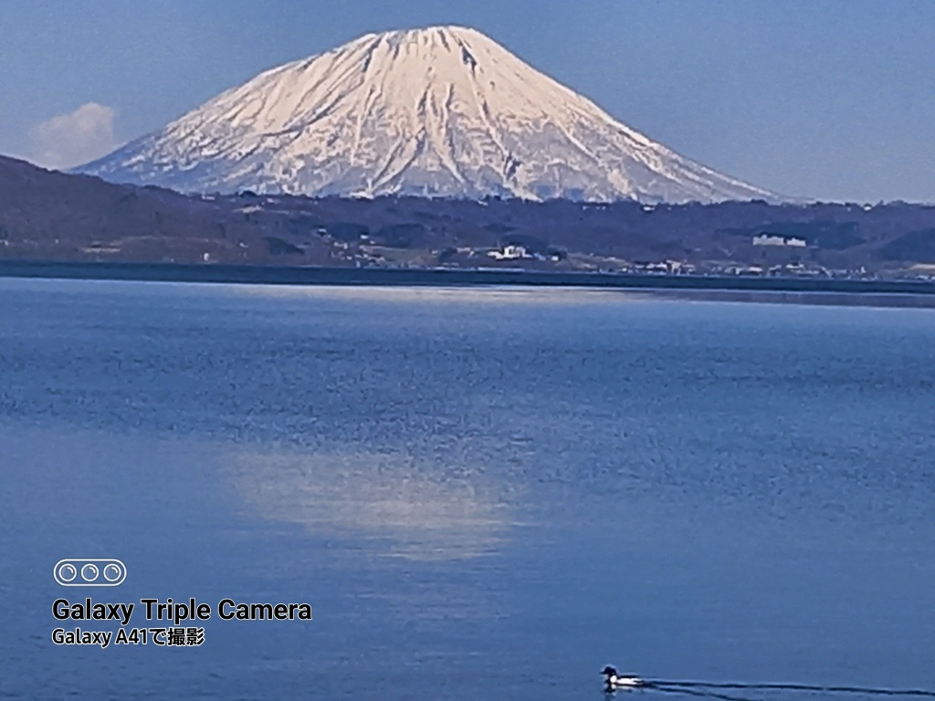 洞爺湖から見った蝦夷富士です😆🎵🎵