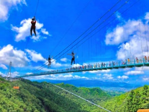 日本最長400mの人道吊橋を渡る！