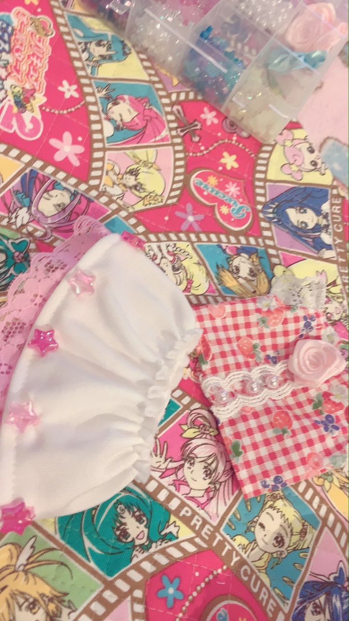 趣味でお人形の衣装とかを作ります。