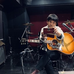 小田和奏「スタジオ配信・弾き語りライブ vol.4 ギター編」
