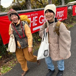 高橋久美子×橋本絵莉子　いい音がするトークと演奏